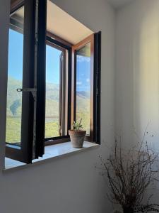 La Scaletta - Charming Historic Center Home - Mountain View