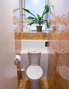 Spacious & Stylish 2 BED FLAT near Old Street Station