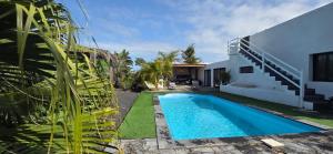 Oasis Lajares Charming oasis with pool and garden in Lajares