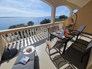 Comfortable family apt Iris 20m from beach in Mandre