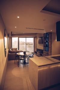 Moderno Departamento 2 habitaciones Roof Alberca y Gym dentro del condominio