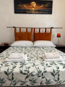 Home with parking near the Airport and beach