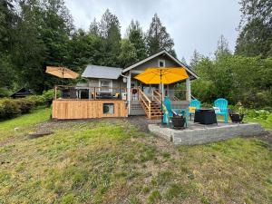 Hood Canal View Cottage, 2BR 1BA near Alderbrook