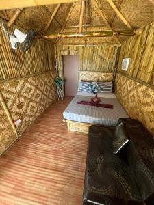 AJs Beachfront Bamboo Guesthouse