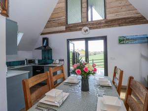 Valley View Hideaway