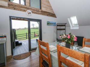 Valley View Hideaway