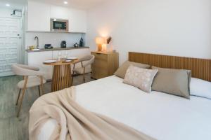 WELCS ESTUDIO 1001 PDA con vista al mar