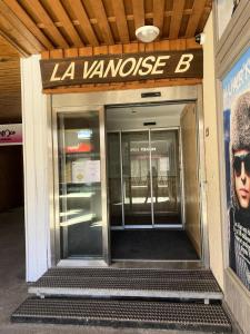 Résidence Vanoise - Studio cabine 4 personnes petit prix, centre station MAE-1394