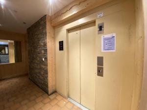 Résidence Vanoise - Studio cabine 4 personnes petit prix, centre station MAE-1394