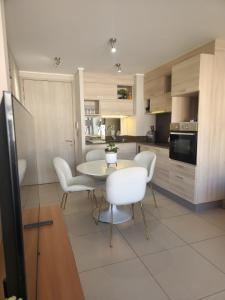Apartment in Reñaca with pool