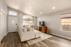 4BR Home w Heated Pool in Prime Location