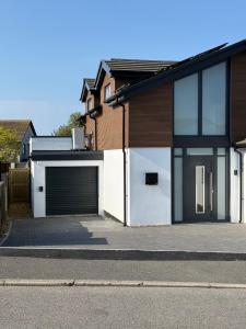 Modern Carbis Bay Retreat