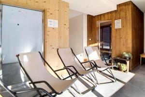 Résidence Les Cristaux - Appartement spacieux & rénové · Proche des pistes · Balcon · Sauna · Hammam · WIFI MAE-0014