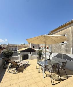 Casa Afrodite Old Town Corfu Duplex with Private Roof Terrace next to St Spyridon