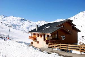 Résidence Tetras Lyre - Appartement spacieux · Départ et retour skis aux pieds · Balcon MAE-0504