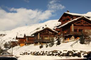 Résidence Hameau Des Marmottes - Appartement spacieux et lumineux · Proche des pistes · Balcon MAE-0774