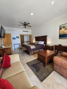 Ocena Front 2 BR Luxury Villa In Villa La Estancia