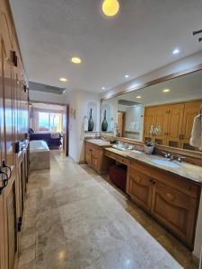 Ocena Front 2 BR Luxury Villa In Villa La Estancia