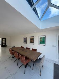 Modern Carbis Bay Retreat