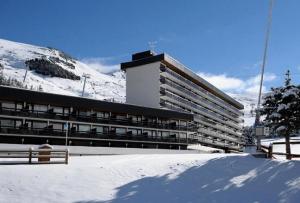 Résidence Aravis - Appartement lumineux & confortable · Accès direct aux pistes · Balcon MAE-3034