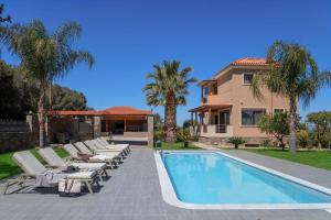 Luxurious Villa David