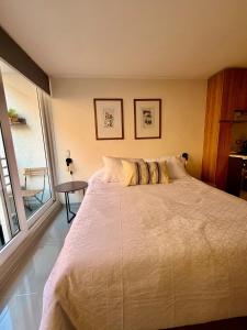 Estudio práctico y acogedor, ubicación privilegiada