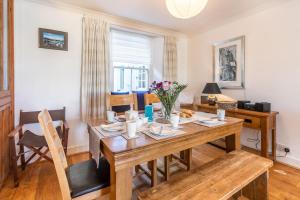 3 Bed in Porthleven oc-harbli