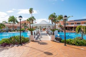 Tenerife Royal Gardens - frontline -heated pool