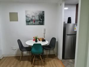 Alojate en Gran Santiago Business2103