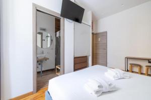 Bright Room - Private Bath near Vatican