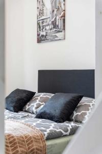 London & Paris Residence