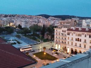 7th sky Aristotelous