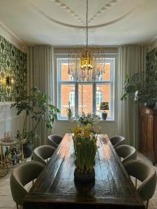 Mansion Flat In Copenhagens Cultural Quarter