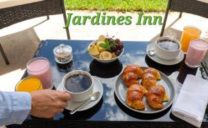 Jardines Inn