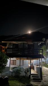 Casa Pé na Areia, Trindade