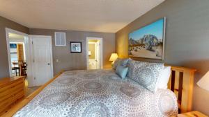 31 Tennis Village
