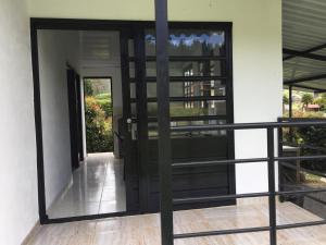Cabañas a la vuelta del lago