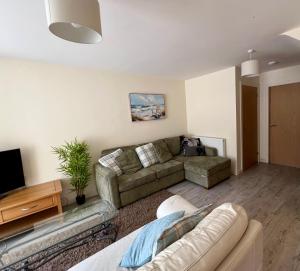 Bright Modern house near Snowdonia