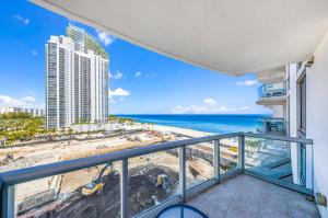 Marenas Beach Condo with Ocean View and Balcony