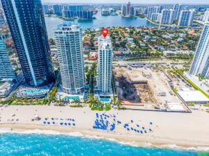 Marenas Beach Condo with Ocean View and Balcony