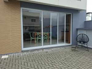 Apto com dois quartos próximo ao centro