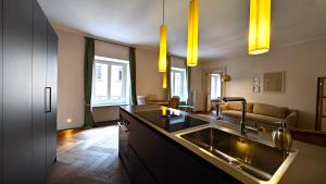 Suite De Sonnaz C