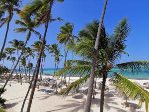 Tropicana SOL Caribe STUDIOS with POOL, Playa LOS CORALES