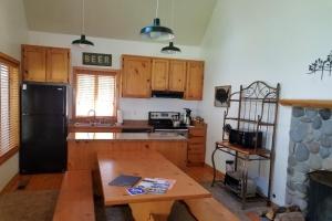 32 Circle Four Ranch Cabin
