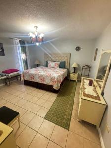 Daisy Suite at Montego Bay Club