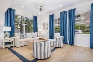 Designer condo w oceanfront & walk to Worth Ave