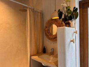 Charming luxe suite with free parking on walking distance of the centre of Bruges!