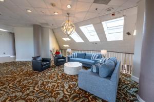 1BR Oceanfront Condo, Beach Cove, Pools, Hot Tubs