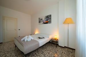 Charming Two-Room Apartment with View of San Siro Stadium Upper Floor