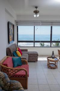 Tu apartamento en tucacas exclusivo con vista al mar